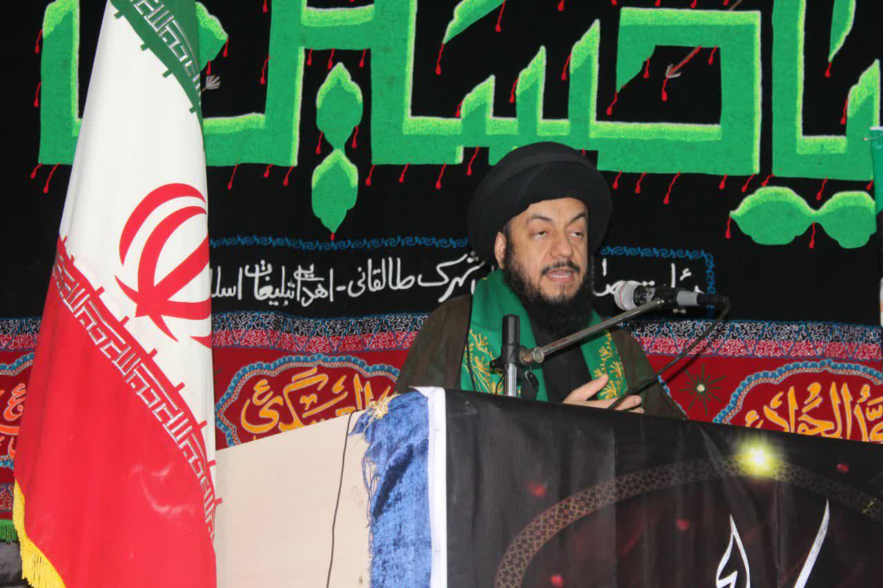 سید سلمان هاشمی: راهپیمایی اربعین حسینی، نوعی جنگ نرم و حرکت بزرگ است که دنیای کفر را به وحشت انداخته است/ سپردن مسئولیت‌های سیاسی به افراد خائن از نشانه‌های نفاق است