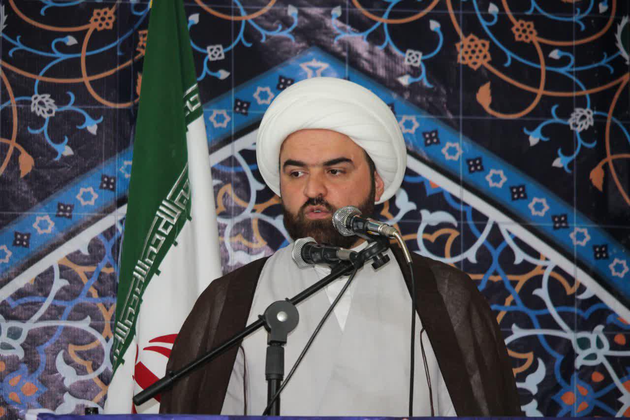 شیخ حسین لفته پور امام جمعه موقت شهرک طالقانی: مسوولین باید به مطالبه مردم گوش کنند و خود نیز مطالبه گر باشند